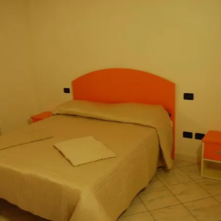 Very Big In Agriturismo Rocca Dei Marchesi Bed and Breakfast